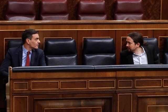 El presidente del Gobierno, Pedro Sánchez,y el vicepresidente tercero, Pablo Iglesias.