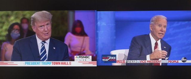 El presidente de Estados Unidos, Donald Trump, y el candidato demócrata a la Casa Blanca, Joe Biden, durante sus encuentros con los electores, celebrados en Florida y Pensilvania, respectivamente.