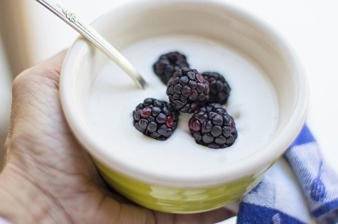 Yogur con moras.