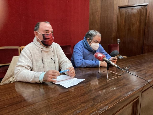 Pérez Ureña junto a Miguel Ángel Mateo.