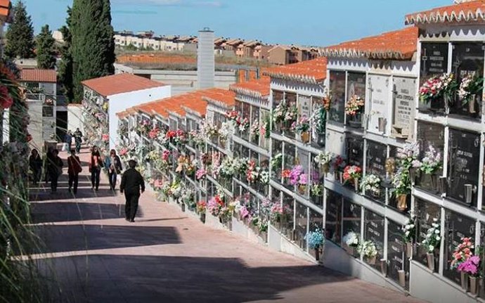 El cementerio de Cáceres amplía horarios y reduce aforos con motivo del Día de Todos los Santos