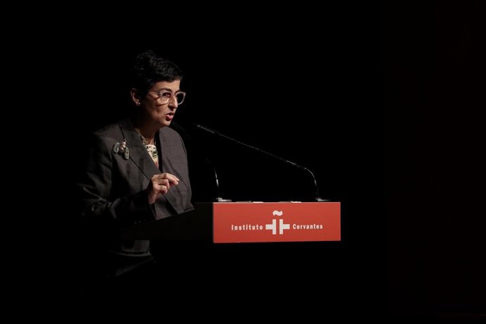 La ministra de Asuntos Exteriores, Unión Europea y Cooperación, Arancha González Laya, interviene durante la presentación del Anuario del Instituto Cervantes 2020, El español en el mundo, en la sede del Instituto, en Madrid (España), a 15 de octubre d