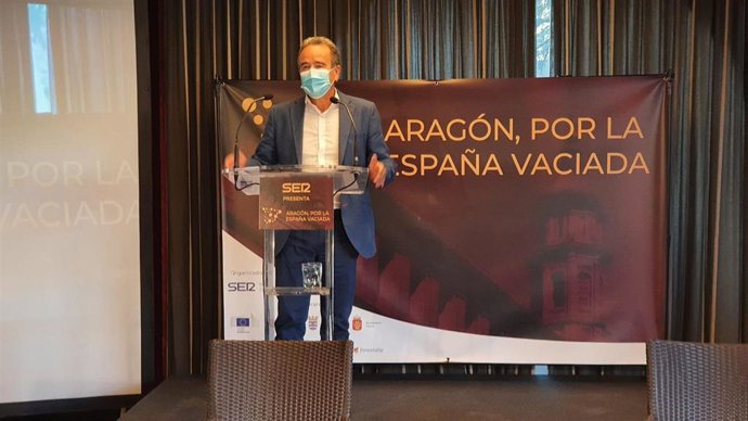 El presidente de la Diputación Provincial de Zaragoza, Juan Antonio Sánchez Quero