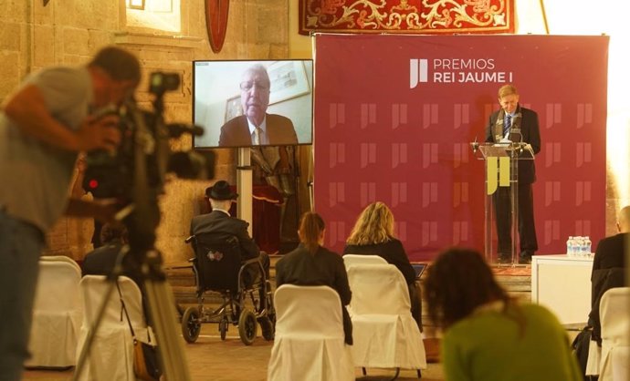 El Premio Nobel Medicina 2011, Jules Hoffmann, en uan rueda de prensa telemática con medios de Valncia