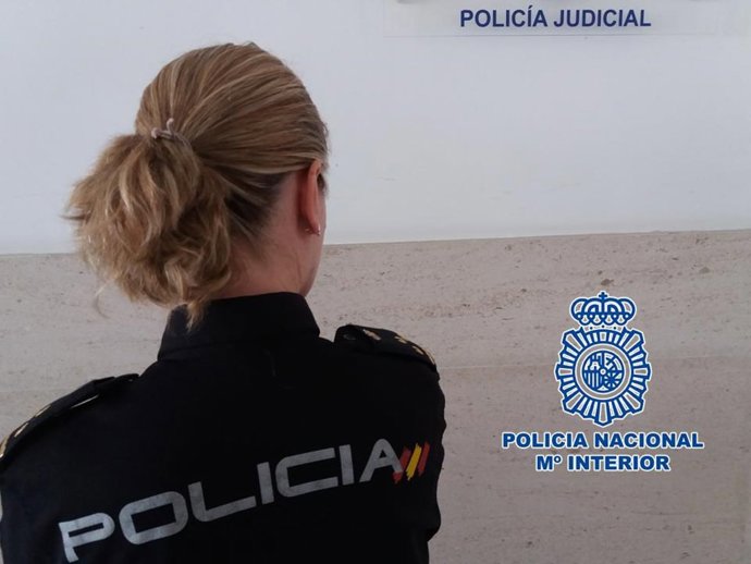 Agente de la Policía Nacional de Granada