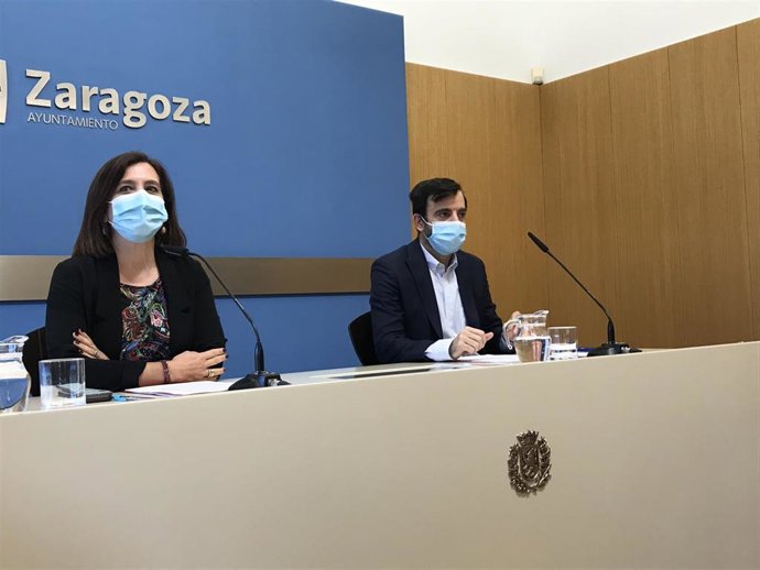 La vicealcaldesa y consejera municipal de Cultura y Proyección Exterior, Sara Fernández,y el gerente de Zaragoza-Cultural, David Lozano