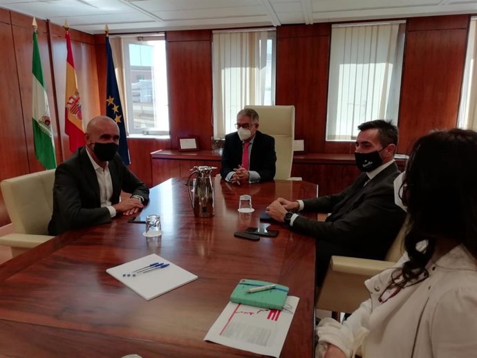 Manuel Muñoz y Antonio Muñoz durante el encuentro