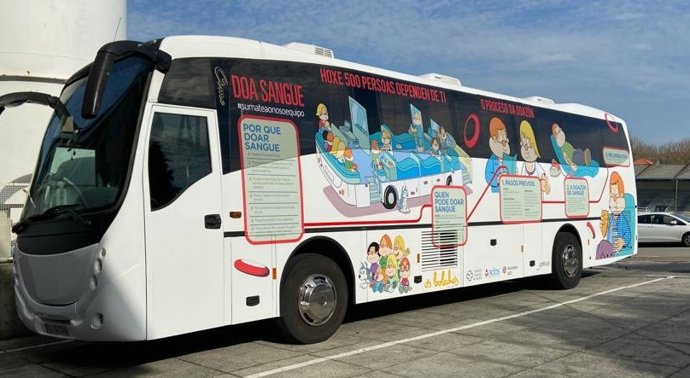 Una unidad móvil de ADOS y Os Bolechas trasladarán la importancia de la donación de sangre a los escolares gallegos .