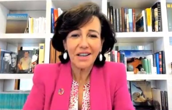 La presidenta de Santander, Ana Botín, durante su intervención en el 'Annual Membership Meeting' organizado por el Instituto Internacional de Finanzas (IIF).