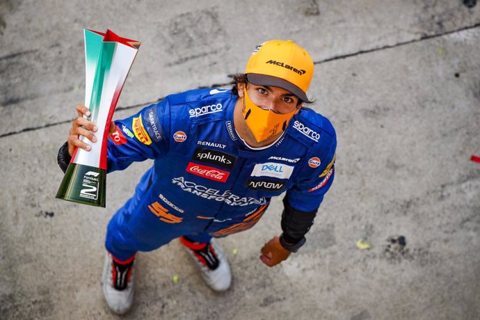 Fórmula 1.- Sainz: "Mi padre me sigue subiendo el listón y es una motivación inc