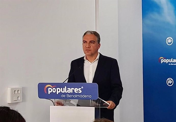 El portavoz del PP andaluz y presidente del PP de Málaga, Elías Bendodo, en rueda de prensa
