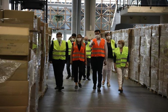 Visita de Puig a Feria Valencia