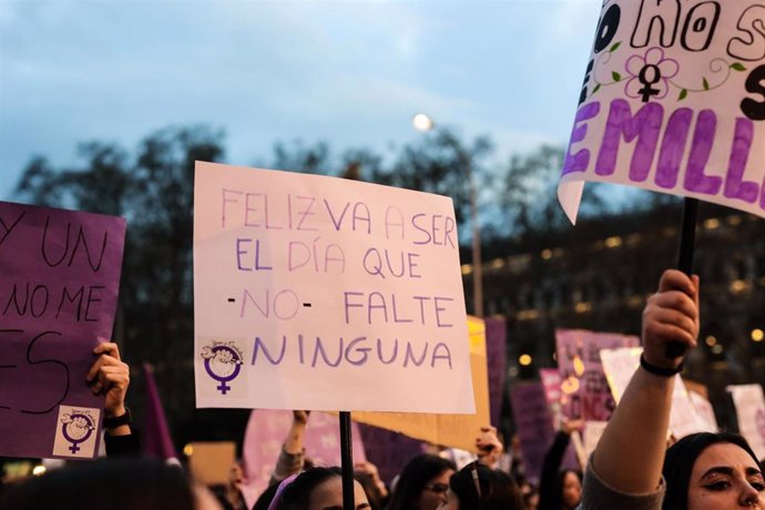 Manifestación del 8M (Día Internacional de la Mujer) en Madrid a 8 de marzo de 2020