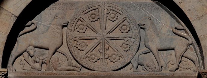 Tímpano de la Catedral de Jaca.