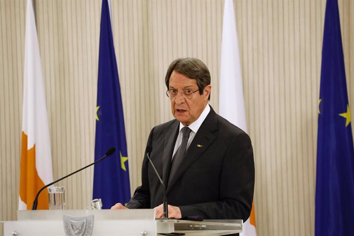 Chipre.-El presidente de Chipre muestra su "disposición" para comenzar las conve