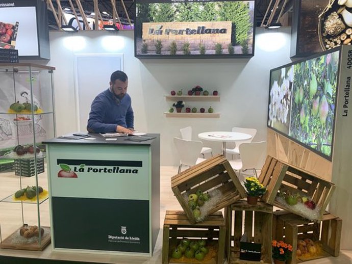 Imatge d'arxiu de l'estand de l'empresa fruitera La Portellana. (Horitzontal)