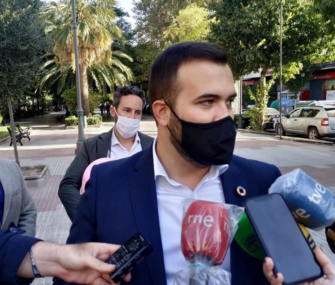 El alcalde de Cáceres, Luis Salaya, advierte del repunte de contagios esta semana tras el Puente del Pilar