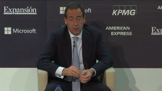 CEO de CaixaBank, Gonzalo Gortázar, en XI Encuentro Financiero organizado por KPMG y Expansión