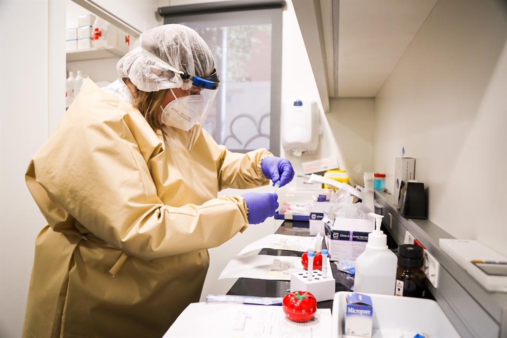 Arranca en Málaga la segunda fase del proyecto piloto de test rápidos para la detección temprana del COVID 3 Arranca en Málaga la segunda fase del proyecto piloto de test rápidos para la detección temprana del COVID 3