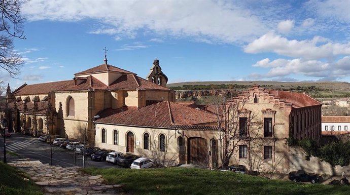 Campus de Santa Cruz la Real de Segovia.