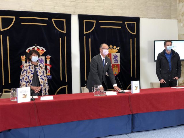 De izquierda a derecha: Elisa Delibes, Luis Fuentes y Jesús Aguado.