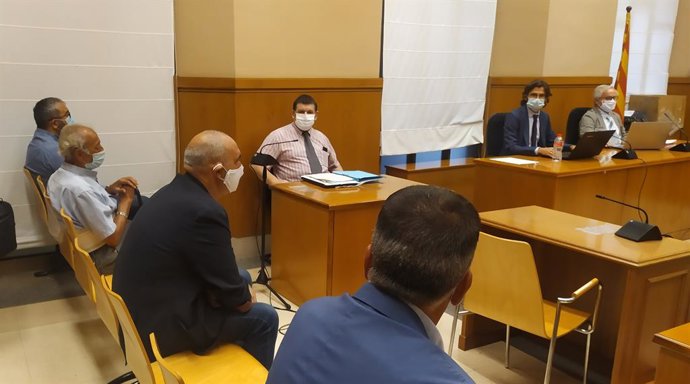 Primera sessió del judici a un regidor de Sant Adri del Bess (Barcelona) per prevaricació en els contractes per vigilar edificis de la Mina. Barcelona, Catalunya (Espanya), 15 de setembre del 2020