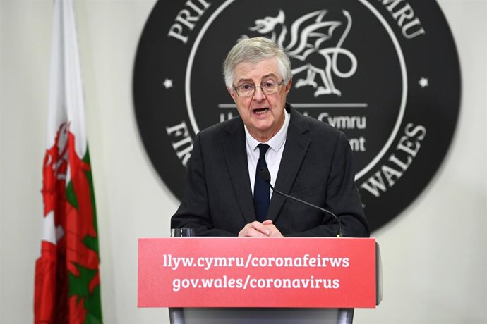 Coronavirus.- Gales impone una confinamiento de dos semanas y media como "cortaf