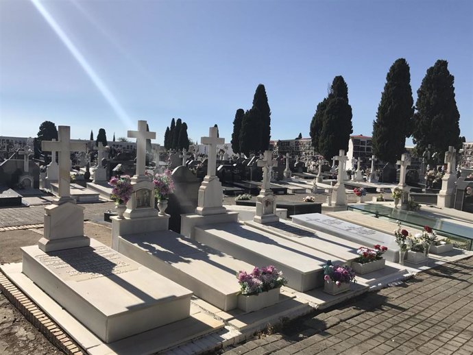 HuelvaCiudad.- Turismo.- Platalea ofrece visitas guiadas al Cementerio de La Soledad a partir de este sábado