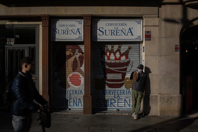 Cerveseria tancada després de l'entrada en vigor les noves restriccions (Arxiu).