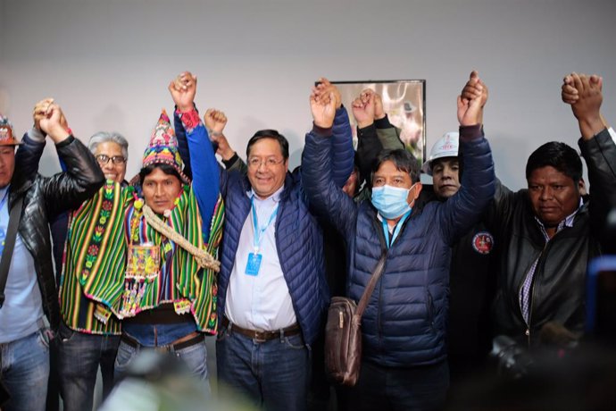 Bolivia.- Arce roza el 47 por ciento de los votos con casi la mitad de las actas