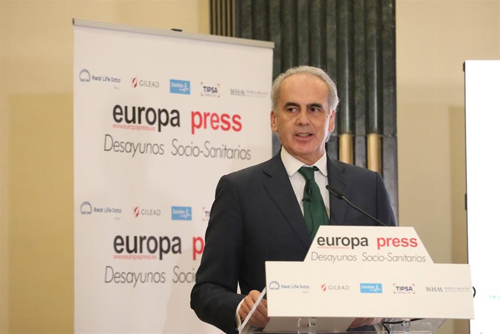 El consejero de Sanidad de la Comunidad de Madrid, Enrique Ruiz Escudero, interviene en un Desayuno Socio-Sanitario de Europa Press, en Madrid (España), a 20 de octubre de 2020.