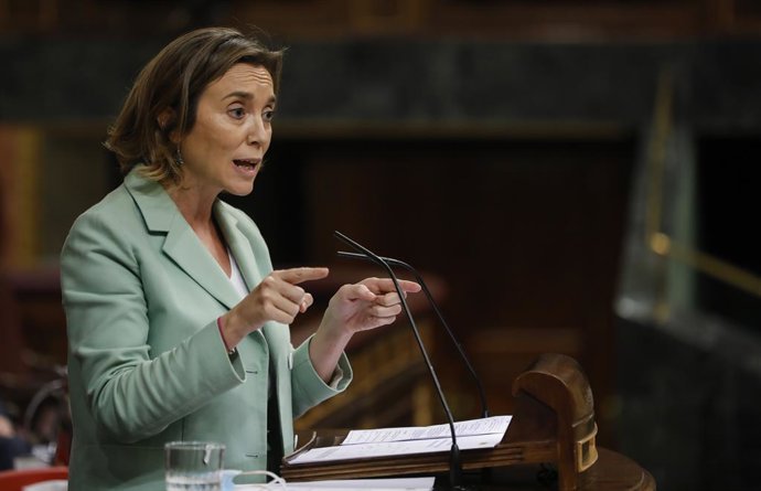 La portaveu del Partit Popular al Congrés dels Diputats, Cuca Gamarra, en una sessió plenria al Congrés. Madrid (Espanya), 15 d'octubre del 2020.