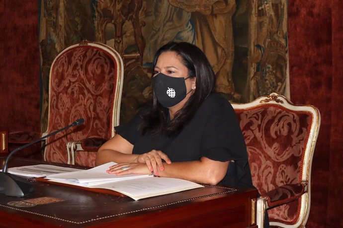 La vicepresidenta primera y delegada de Asistencia Económica a los Municipios y Mancomunidades de la Diputación de Córdoba, Dolores Amo
