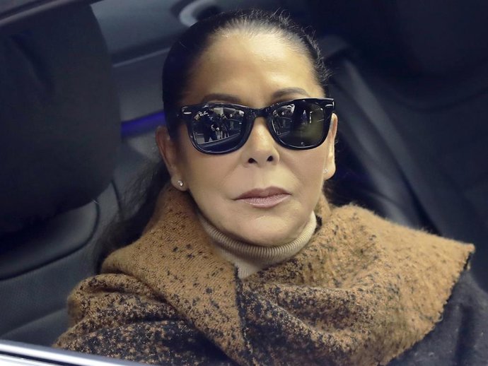 Isabel Pantoja ha desmentido, muy enfadada, un distanciamiento con Kiko