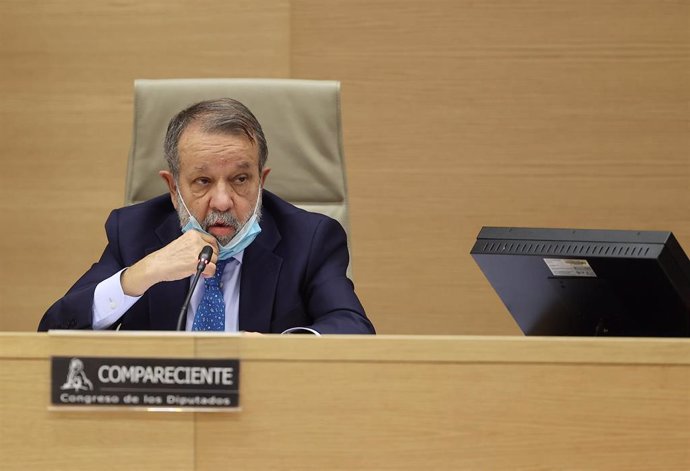 El Defensor del Pueblo en funciones y Adjunto Primero, Francisco Fernández Marugán, en el Congreso