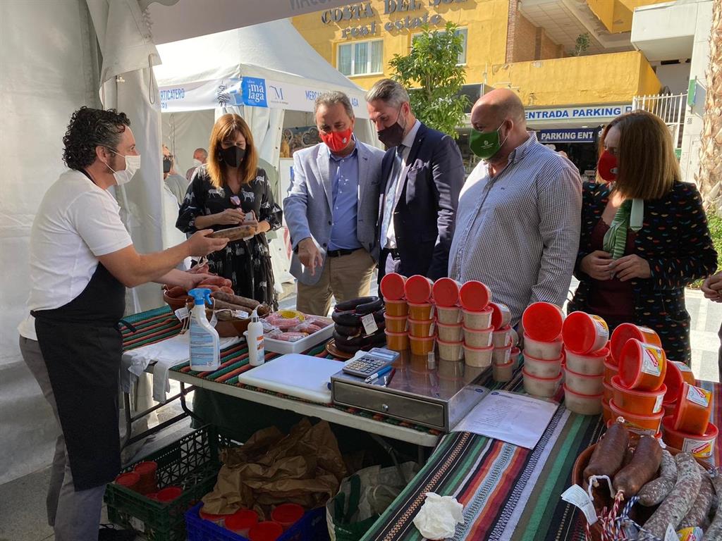 Más de 8.000 personas visitan el Mercado Sabor a Málaga de Torremolinos 3 Más de 8.000 personas visitan el Mercado Sabor a Málaga de Torremolinos 3