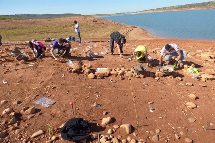 Excavación arqueológica en el entorno del Giribaile, en Rus.