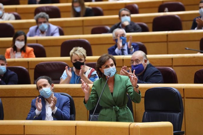 La vicepresidenta primera del Gobierno y ministra de la Presidencia, Relaciones con las Cortes y Memoria Democrática, Carmen Calvo, interviene en el Senado