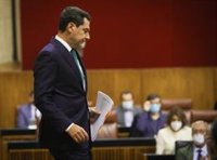 Moreno anuncia un nuevo reparto de 5,4 millones de mascarillas gratuitas a pensionistas en las próximas semanas