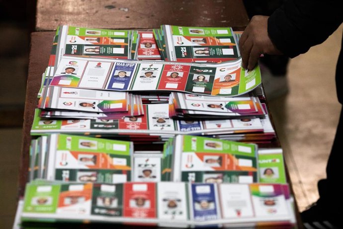 Papeletas electorales en Bolivia
