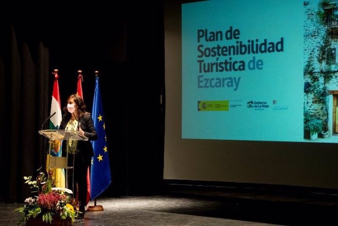 La presidenta del Gobierno riojano, Concha Andreu presenta el Plan de Sostenibilidad Turística de Ezcaray