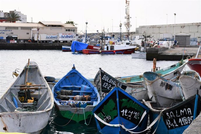 Canarias recibe más de 1.000 migrantes a bordo de 37 pateras y cayucos en los tres días de visita de Escrivá