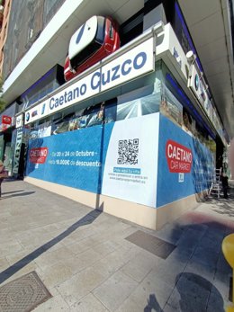 Caetano Cuzco  con imagen del evento Caetano Car Market