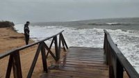 Evalúan los daños del temporal en la playa de El Portil en Punta Umbría (Huelva) y piden que se actúe "con urgencia"