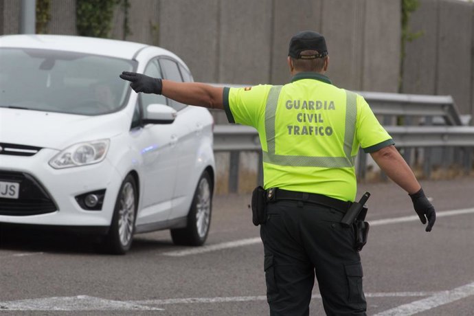 Punto de control de La Guardia Civil de Tráfico