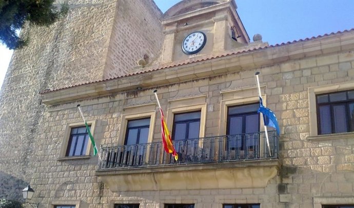 Fachada Ayuntamiento de Mengíbar