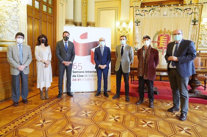 Acto de firma del convenio entre Ayuntamiento de Valladolid y Junta de Castilla y León.