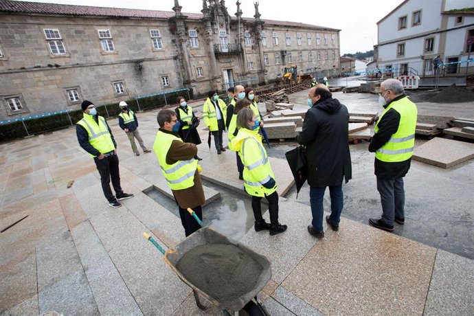 Ethel Vázquez visita unas obras en Conxo