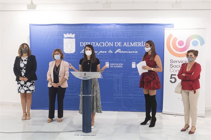 Presentación de la 'Micropasarela solidaria'