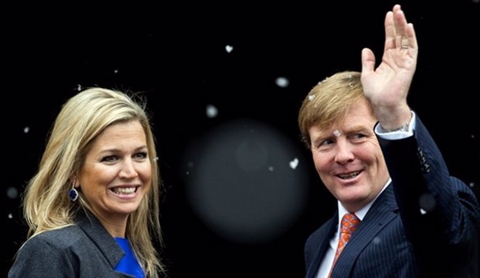 Coronavirus.- Guillermo y Máxima de Países Bajos piden perdón por irse de vacaci